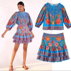 FARM Rio Blue Tropical Tapestry bundle blouse AND Skirt Small